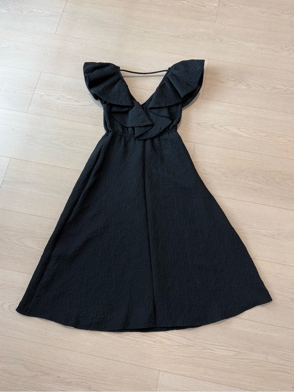 Chelsea28 Ruffle Midi Dress - Picture 2 of 9